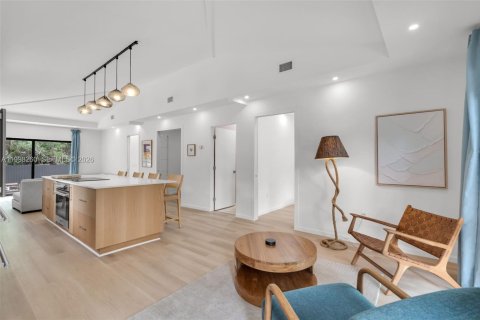 Villa ou maison à vendre à Miami, Floride: 3 chambres, 109.44 m2 № 2060352 - photo 5