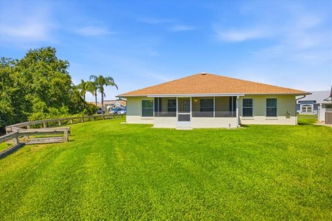 Villa ou maison à vendre à Haines City, Floride: 3 chambres, 162.67 m2 № 2358850 - photo 27