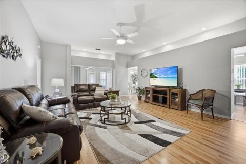 Villa ou maison à vendre à Haines City, Floride: 3 chambres, 162.67 m2 № 2358850 - photo 3