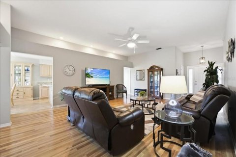 Villa ou maison à vendre à Haines City, Floride: 3 chambres, 162.67 m2 № 2358850 - photo 5
