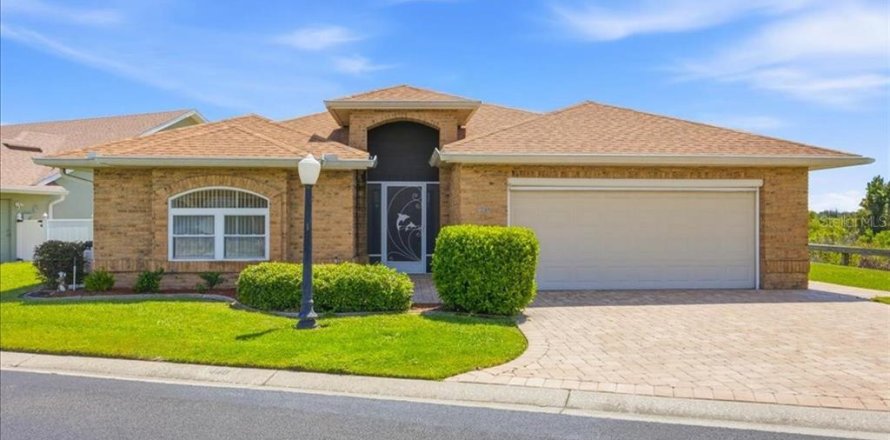 Villa ou maison à Haines City, Floride 3 chambres, 162.67 m2 № 2358850