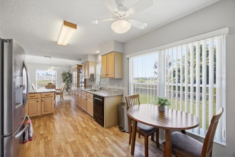 Villa ou maison à vendre à Haines City, Floride: 3 chambres, 162.67 m2 № 2358850 - photo 13