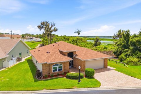 Villa ou maison à vendre à Haines City, Floride: 3 chambres, 162.67 m2 № 2358850 - photo 2