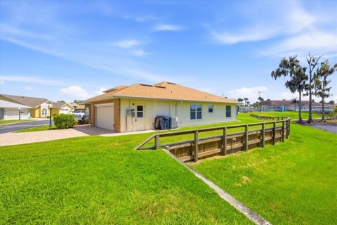 Villa ou maison à vendre à Haines City, Floride: 3 chambres, 162.67 m2 № 2358850 - photo 30