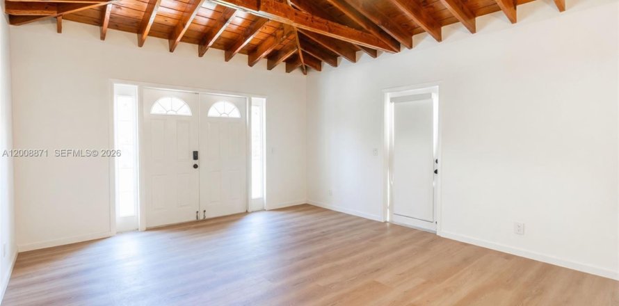 Villa ou maison à Coral Gables, Floride 3 chambres, 110.46 m2 № 2170950