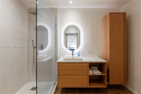 Villa ou maison à louer à Coral Gables, Floride: 3 chambres, 110.46 m2 № 2170950 - photo 6