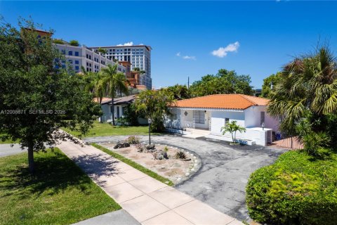 Villa ou maison à louer à Coral Gables, Floride: 3 chambres, 110.46 m2 № 2170950 - photo 29