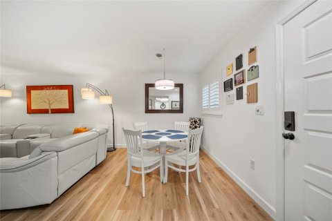 Condo in Hudson, Florida, 1 bedroom  № 1848168 - photo 5