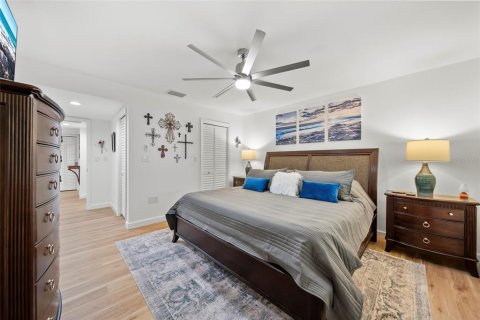Condo in Hudson, Florida, 1 bedroom  № 1848168 - photo 13