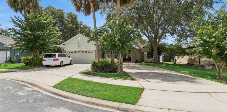 Casa en DeLand, Florida 3 dormitorios, 238.39 m2 № 2344552