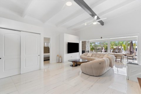 Casa en venta en Fort Lauderdale, Florida, 3 dormitorios, 146.04 m2 № 2241099 - foto 4