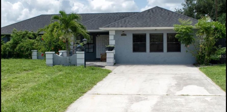 House in Lehigh Acres, Florida 3 bedrooms, 183.02 sq.m. № 1909448