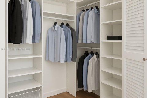 Снять в аренду кондоминиум в Майами, Флорида 3 спальни, 115.38м2, № 1957932 - фото 11