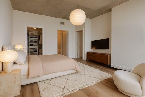 Снять в аренду кондоминиум в Майами, Флорида 3 спальни, 115.38м2, № 1957932 - фото 8