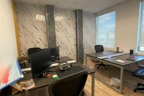 Propiedad comercial en venta en Orlando, Florida, 1237.09 m2 № 2102215 - foto 22