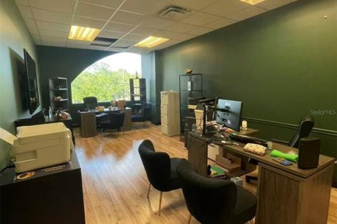 Propiedad comercial en venta en Orlando, Florida, 1237.09 m2 № 2102215 - foto 24