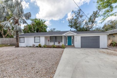 Villa ou maison à Sarasota, Floride 3 chambres, 174.47 m2 № 2166199