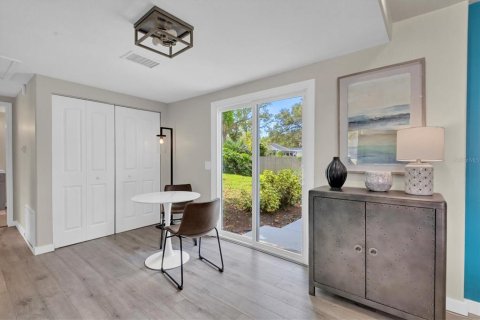Villa ou maison à louer à Sarasota, Floride: 3 chambres, 174.47 m2 № 2166199 - photo 9