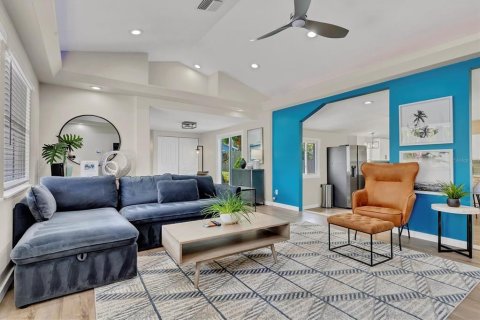 Villa ou maison à louer à Sarasota, Floride: 3 chambres, 174.47 m2 № 2166199 - photo 5