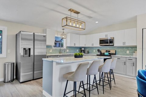 Villa ou maison à louer à Sarasota, Floride: 3 chambres, 174.47 m2 № 2166199 - photo 14