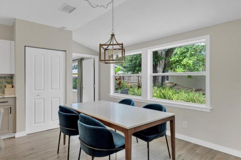 Villa ou maison à louer à Sarasota, Floride: 3 chambres, 174.47 m2 № 2166199 - photo 11