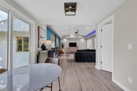 Villa ou maison à louer à Sarasota, Floride: 3 chambres, 174.47 m2 № 2166199 - photo 10