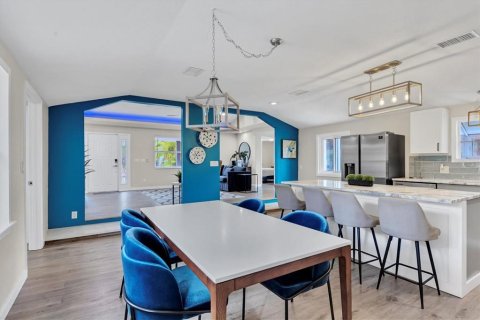 Villa ou maison à louer à Sarasota, Floride: 3 chambres, 174.47 m2 № 2166199 - photo 12