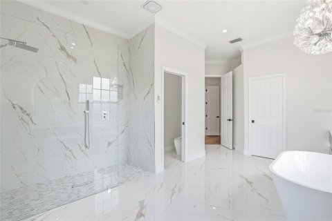 House in Bradenton, Florida 3 bedrooms, 336.68 sq.m. № 2221660 - photo 26