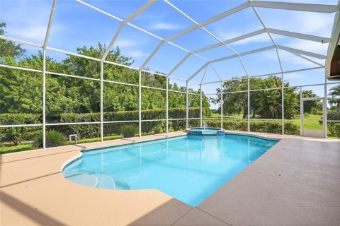 House in Bradenton, Florida 3 bedrooms, 336.68 sq.m. № 2221660 - photo 3