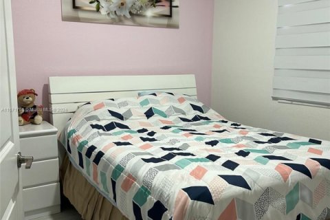 Купить таунхаус в Хомстед, Флорида 3 спальни, 123.65м2, № 1711487 - фото 8