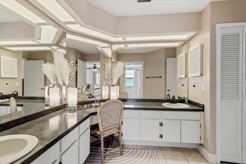 House in Orlando, Florida 4 bedrooms, 229.38 sq.m. № 1835789 - photo 20