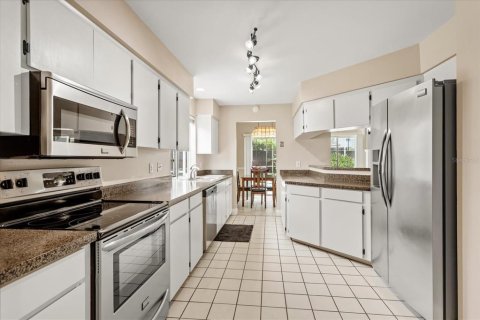 House in Orlando, Florida 4 bedrooms, 229.38 sq.m. № 1835789 - photo 9