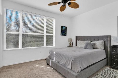 Townhouse in Tampa, Florida 3 bedrooms, 171.31 sq.m. № 1549764 - photo 12