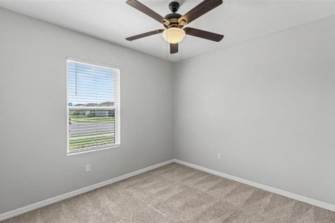 Villa ou maison à vendre à Auburndale, Floride: 4 chambres, 137.96 m2 № 2138485 - photo 12
