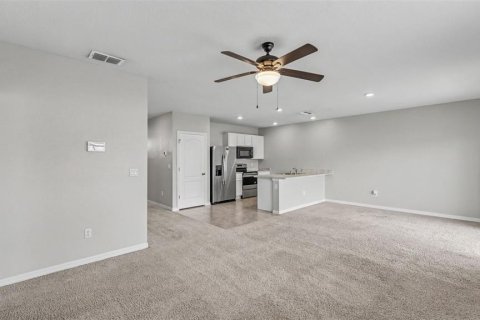 Villa ou maison à vendre à Auburndale, Floride: 4 chambres, 137.96 m2 № 2138485 - photo 8