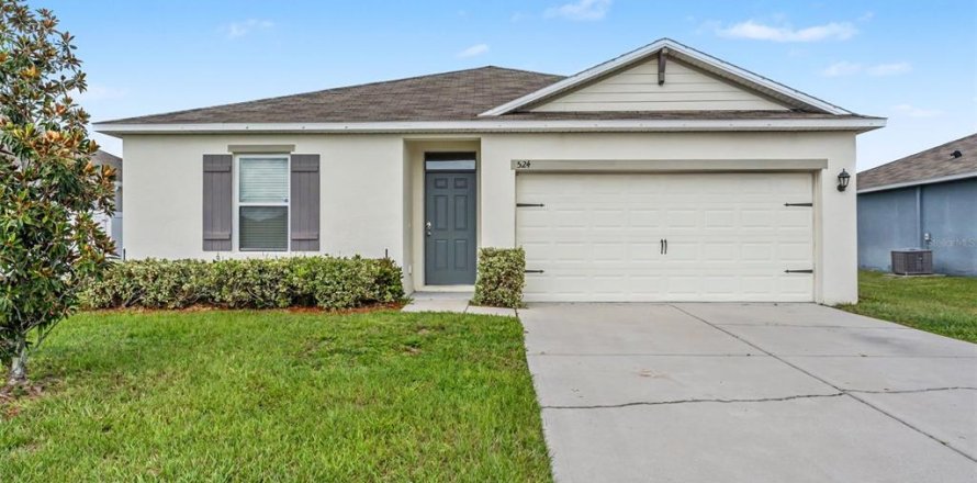 Villa ou maison à Auburndale, Floride 4 chambres, 137.96 m2 № 2138485