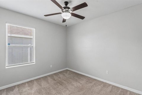 Villa ou maison à vendre à Auburndale, Floride: 4 chambres, 137.96 m2 № 2138485 - photo 16