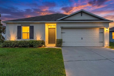 Villa ou maison à vendre à Auburndale, Floride: 4 chambres, 137.96 m2 № 2138485 - photo 2