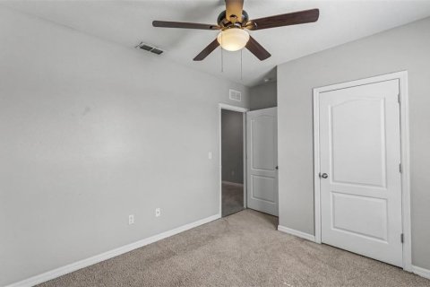 Villa ou maison à vendre à Auburndale, Floride: 4 chambres, 137.96 m2 № 2138485 - photo 13