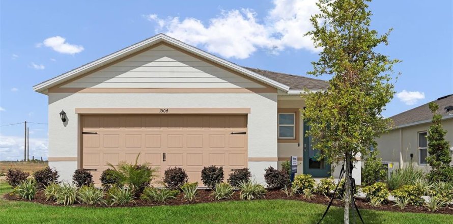 House in Tavares, Florida 4 bedrooms, 154.68 sq.m. № 1907899