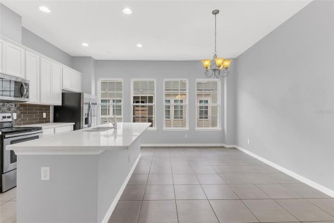 Touwnhouse à vendre à Altamonte Springs, Floride: 3 chambres, 161.84 m2 № 2201318 - photo 9