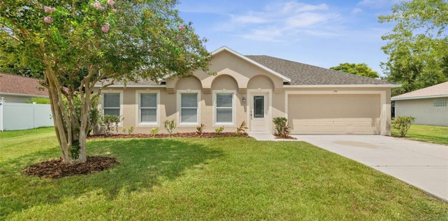 House in Palm Coast, Florida 3 bedrooms, 179.49 sq.m. № 2330908