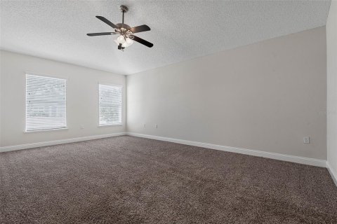 House in Palm Coast, Florida 3 bedrooms, 179.49 sq.m. № 2330908 - photo 23
