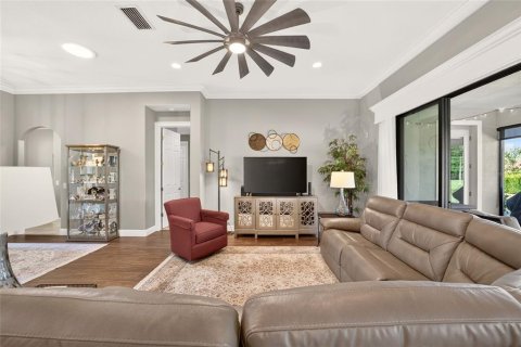 Villa ou maison à vendre à Lady Lake, Floride: 3 chambres, 211.35 m2 № 2427643 - photo 6