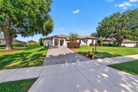 Villa ou maison à vendre à Lady Lake, Floride: 3 chambres, 211.35 m2 № 2427643 - photo 3