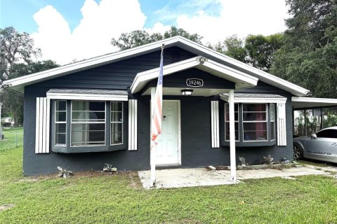 Casa en Zephyrhills, Florida 3 dormitorios, 124.86 m2 № 2105043