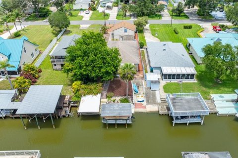 House in Oak Hill, Florida 3 bedrooms, 162.58 sq.m. № 2124513 - photo 4