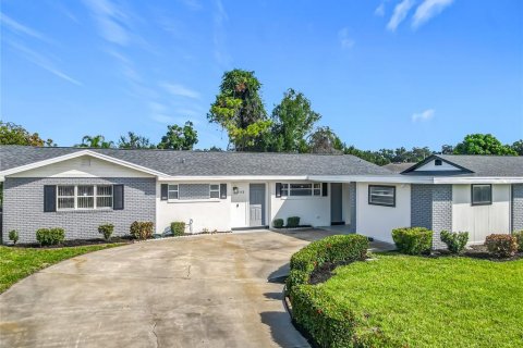 House in Orlando, Florida 3 bedrooms, 178.09 sq.m. № 1879768 - photo 4
