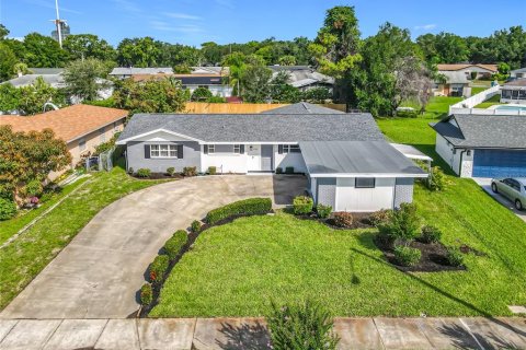 House in Orlando, Florida 3 bedrooms, 178.09 sq.m. № 1879768 - photo 8