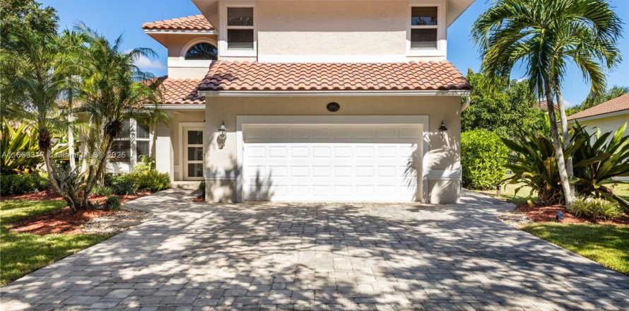 Casa en Cooper City, Florida 4 dormitorios, 268.12 m2 № 1954007